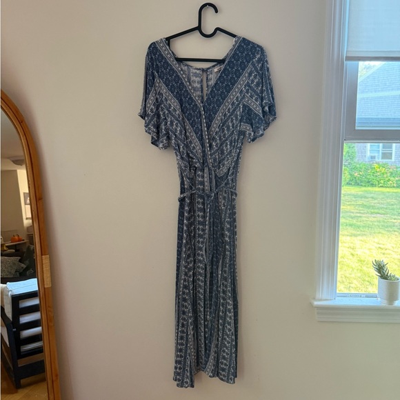 Mi ami Blue and White Midi Tie Dress - Picture 2 of 6